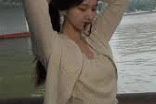 优思益塌房始末：明星集体道歉背后假洋牌与代工厂的真相
