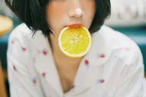 他是著名演员总演坏蛋导致57岁才结婚妻子至今都没有露过面